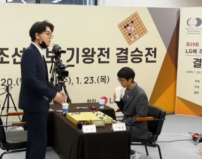 九游会·j9官方网站北青体育:柯洁和俞斌今日启程回国,拒绝参加LG杯颁奖仪式